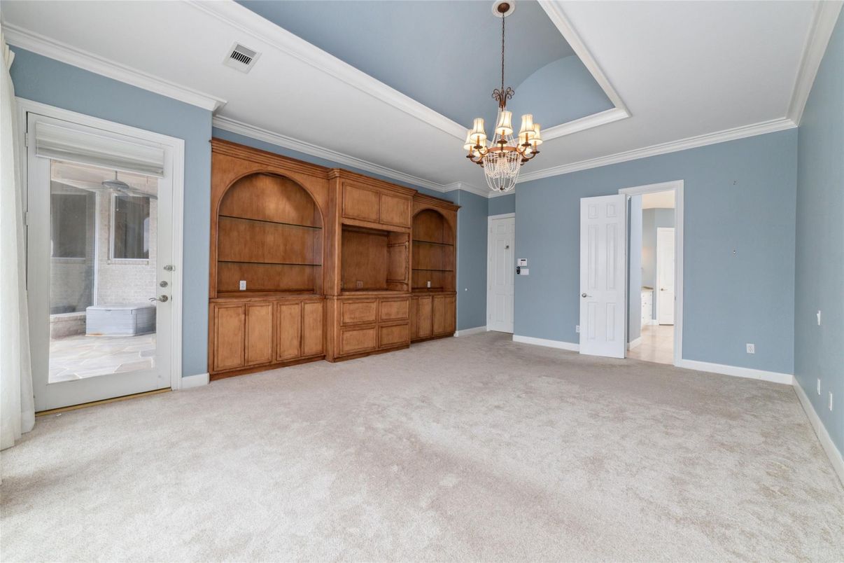 Chandelier, Empty room, Interior