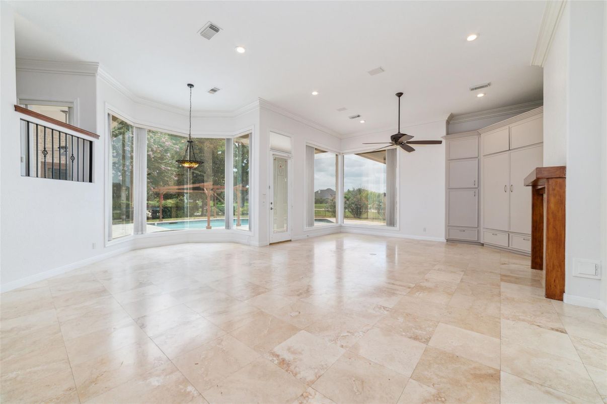 Empty room, Interior, Pendant Lights, Recessed Lighting