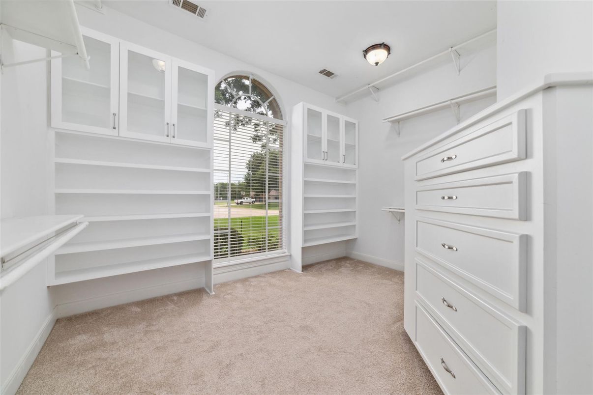 Interior, Walk-in Closets