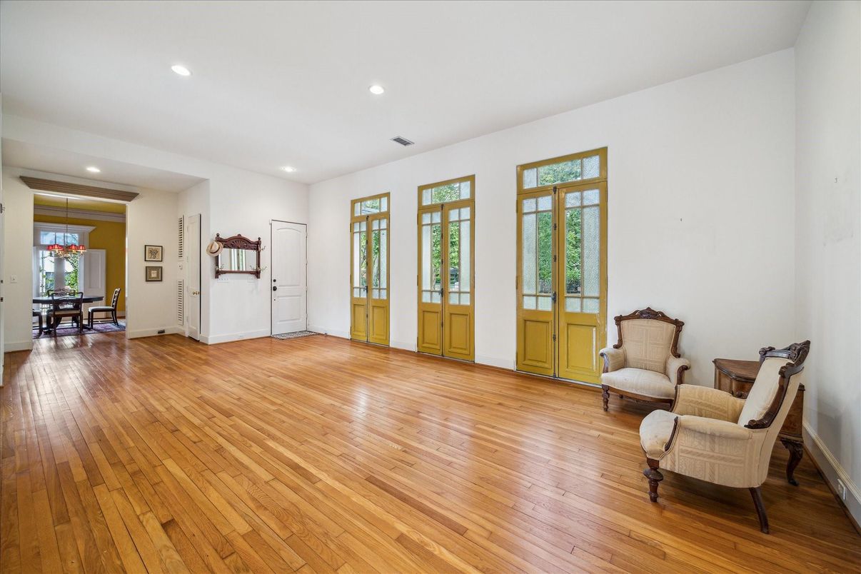 Dining room, Interior, Recessed Lighting, Wood Texture Flooring