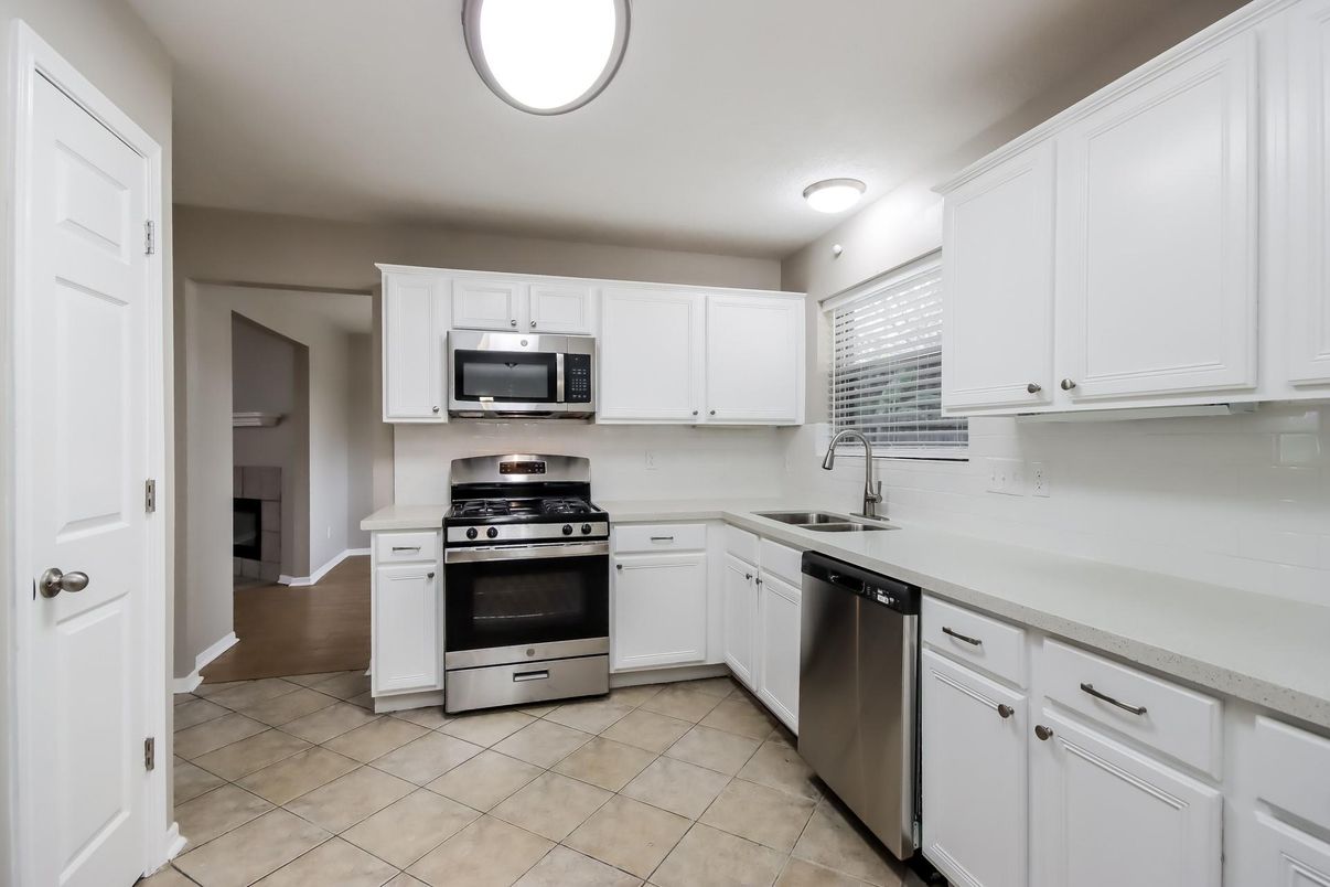 Interior, Kitchen, Stainless Steel Appliances