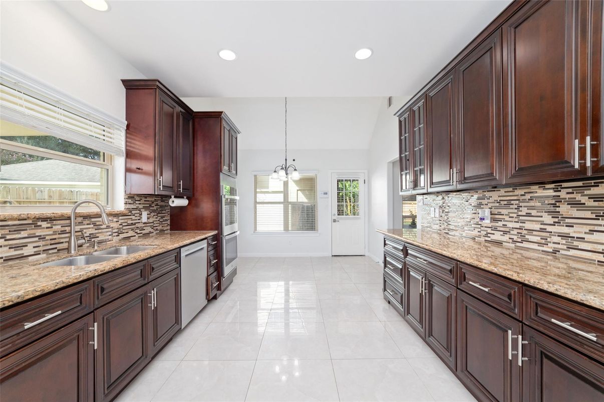 Interior, Kitchen, Pendant Lights, Recessed Lighting