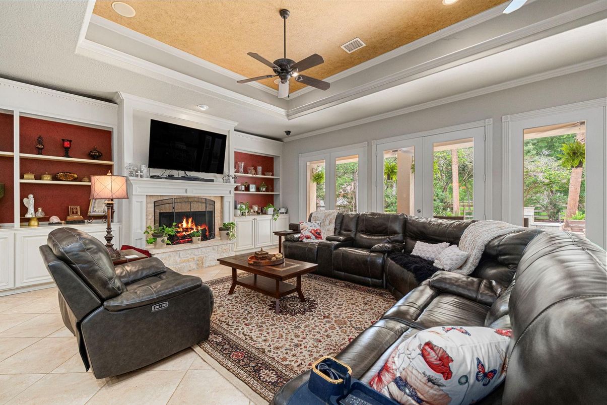 Fireplace, Interior, Living room, Recessed Lighting