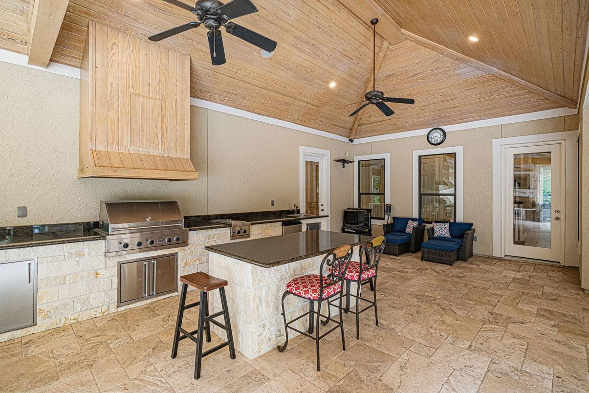 Exterior, Outdoor Kitchen, Recessed Lighting, Wooden Ceilings