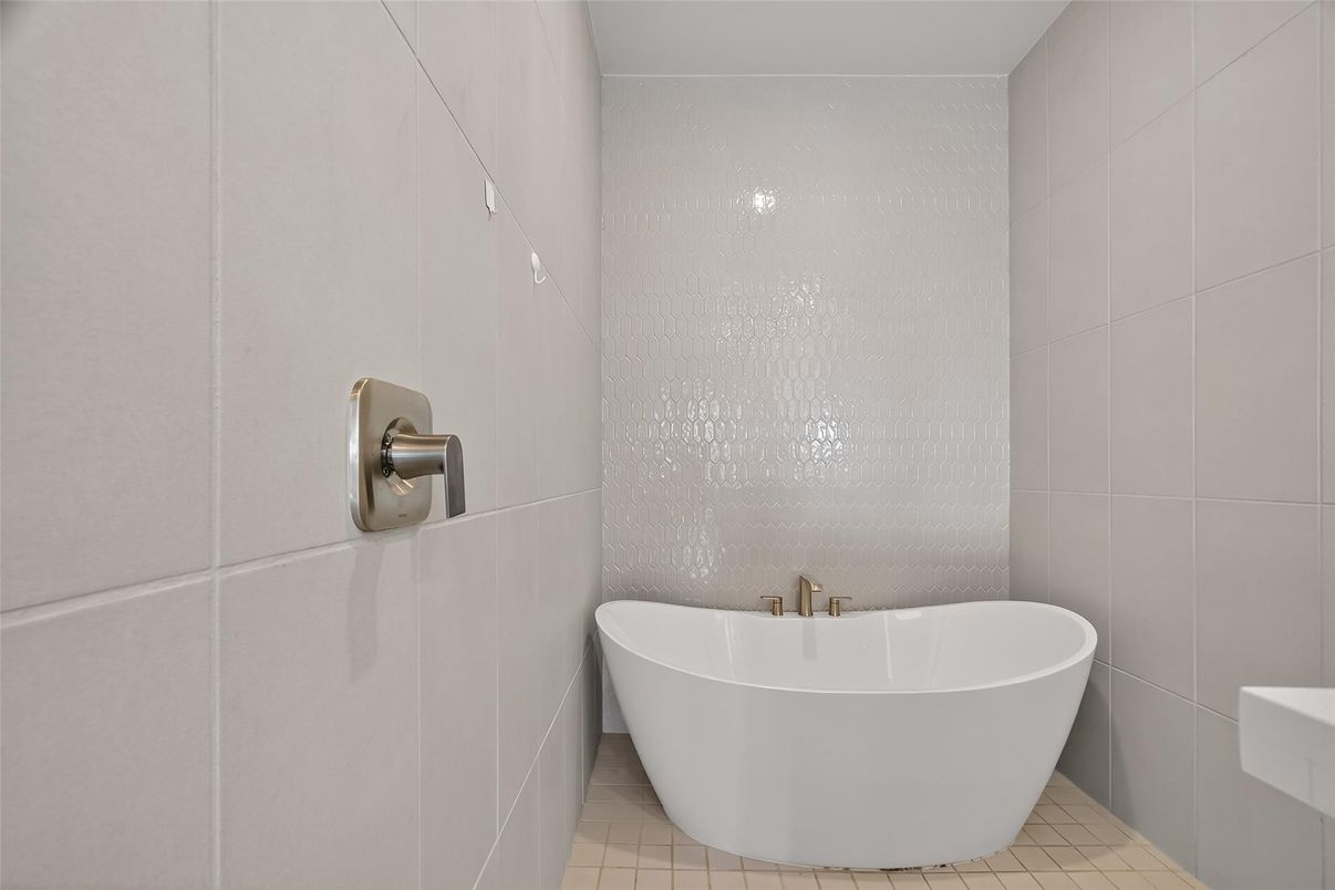 Bathroom, Free Standing Baths, Interior