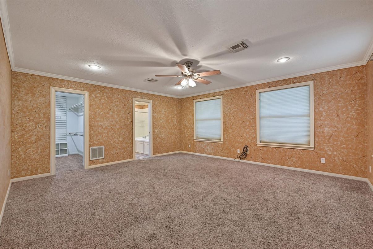 Empty room, Interior, Recessed Lighting