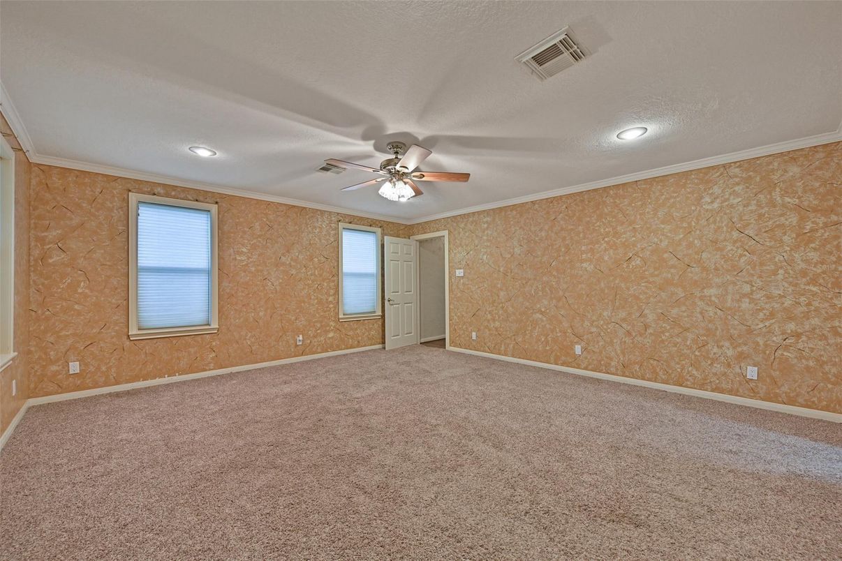 Empty room, Interior, Recessed Lighting