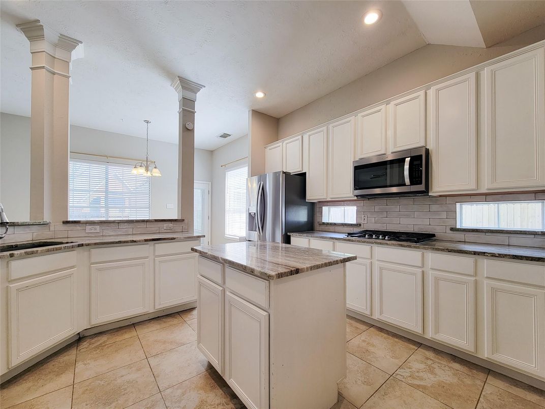 Interior, Kitchen, Pendant Lights, Recessed Lighting
