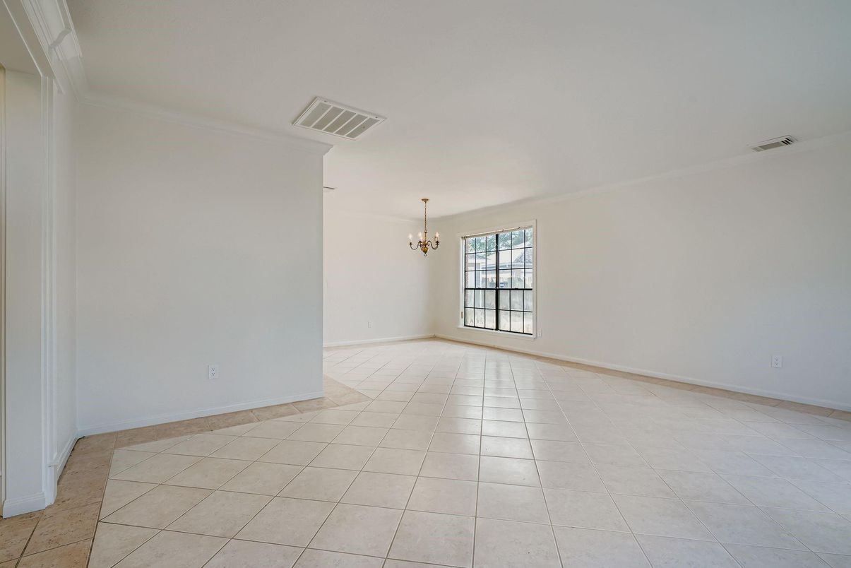 Chandelier, Empty room, Interior