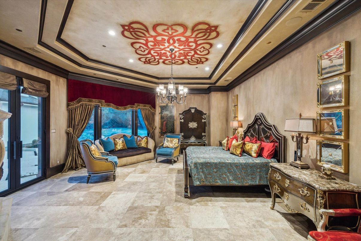 Chandelier, Interior, Recessed Lighting