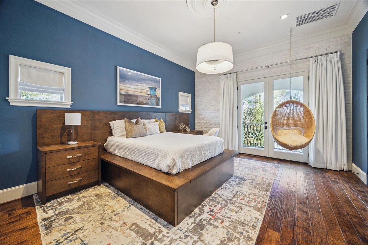Bedroom, Interior, Pendant Lights, Recessed Lighting, Wood Texture Flooring