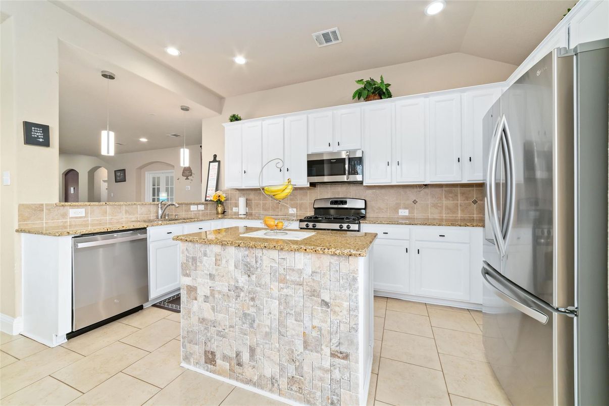 Interior, Kitchen, Pendant Lights, Recessed Lighting, Stainless Steel Appliances