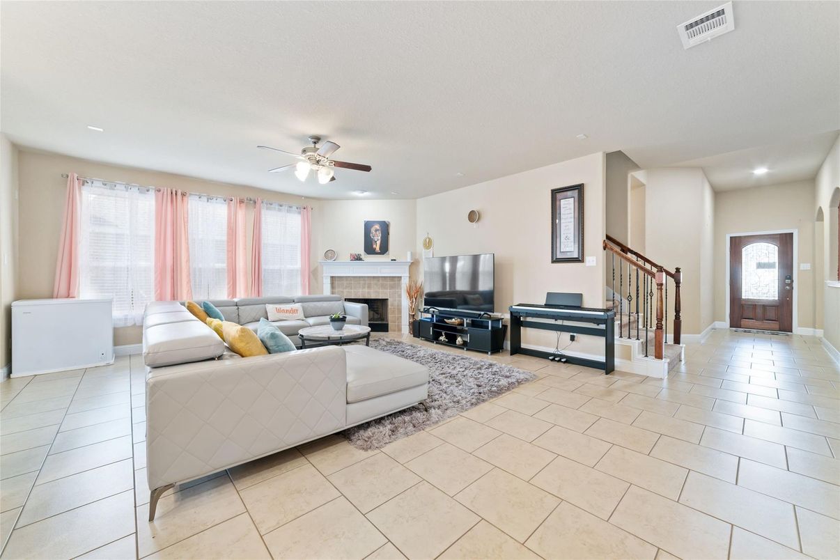 Fireplace, Interior, Living room, Recessed Lighting