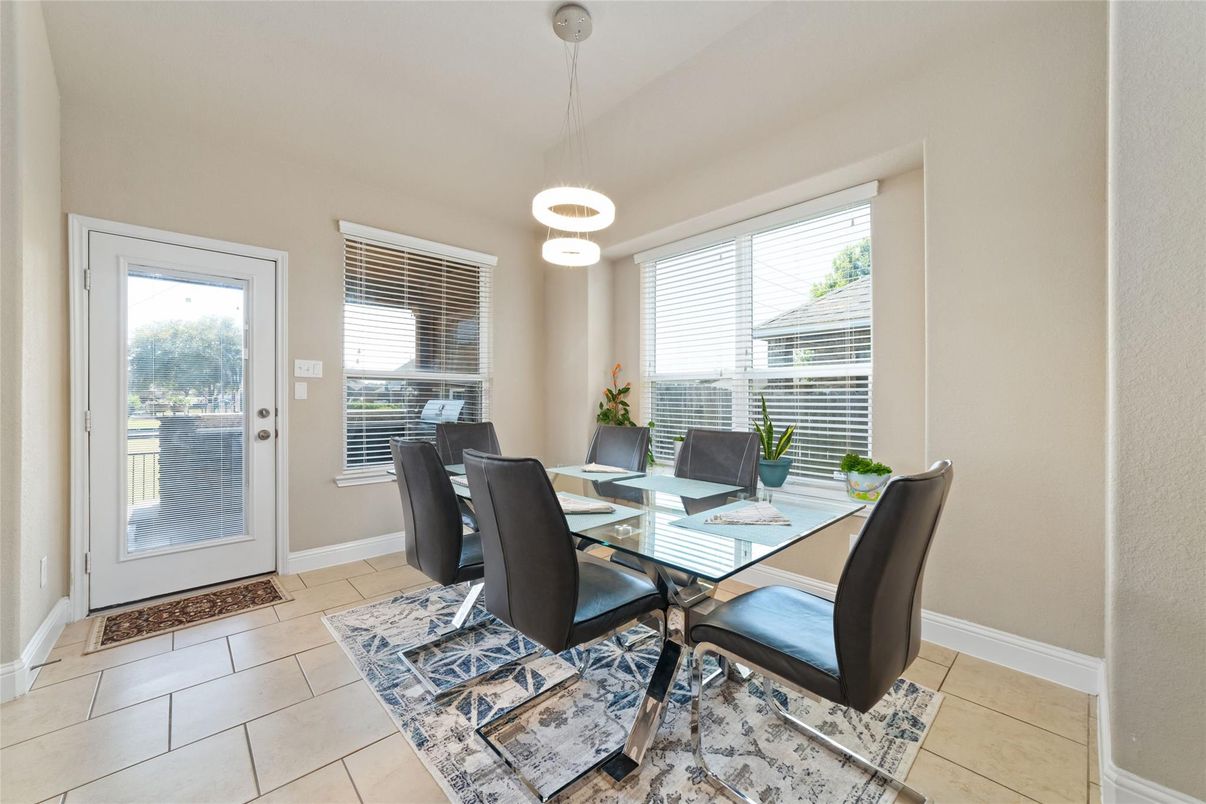 Dining room, Interior, Pendant Lights