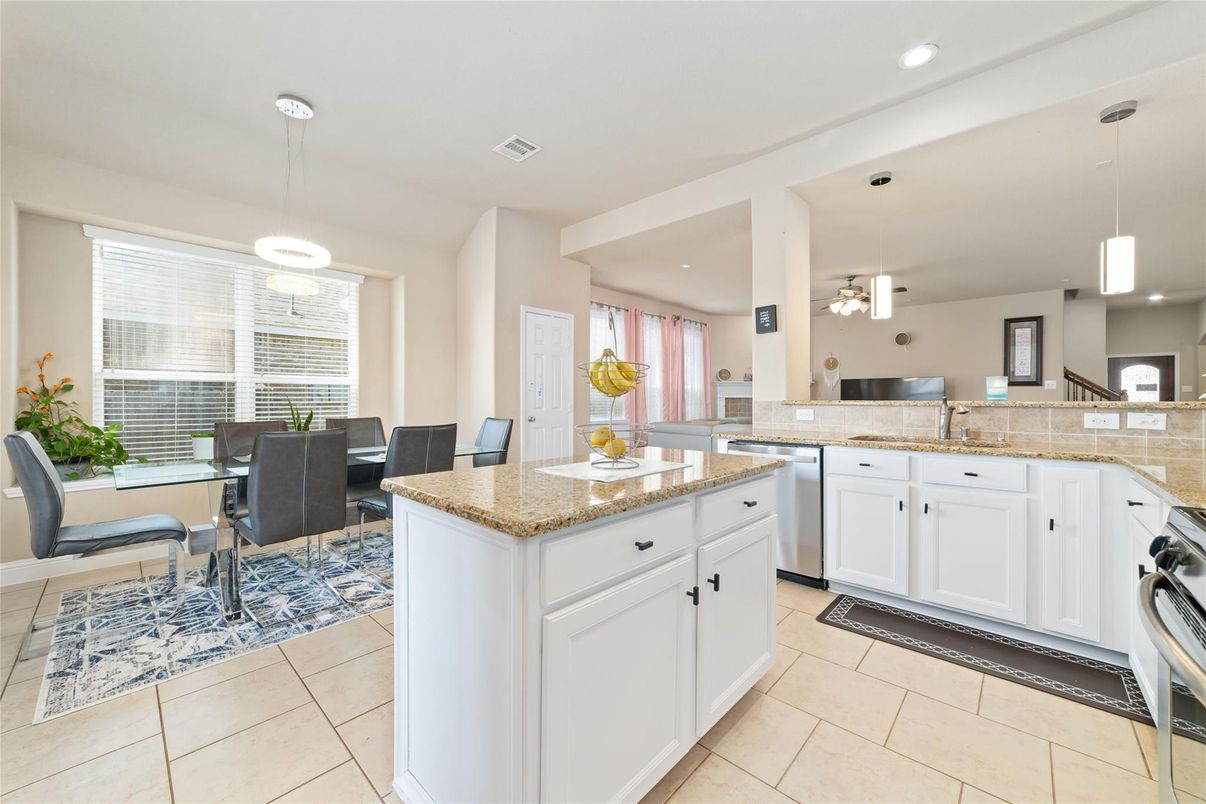 Dining room, Interior, Kitchen, Pendant Lights, Recessed Lighting