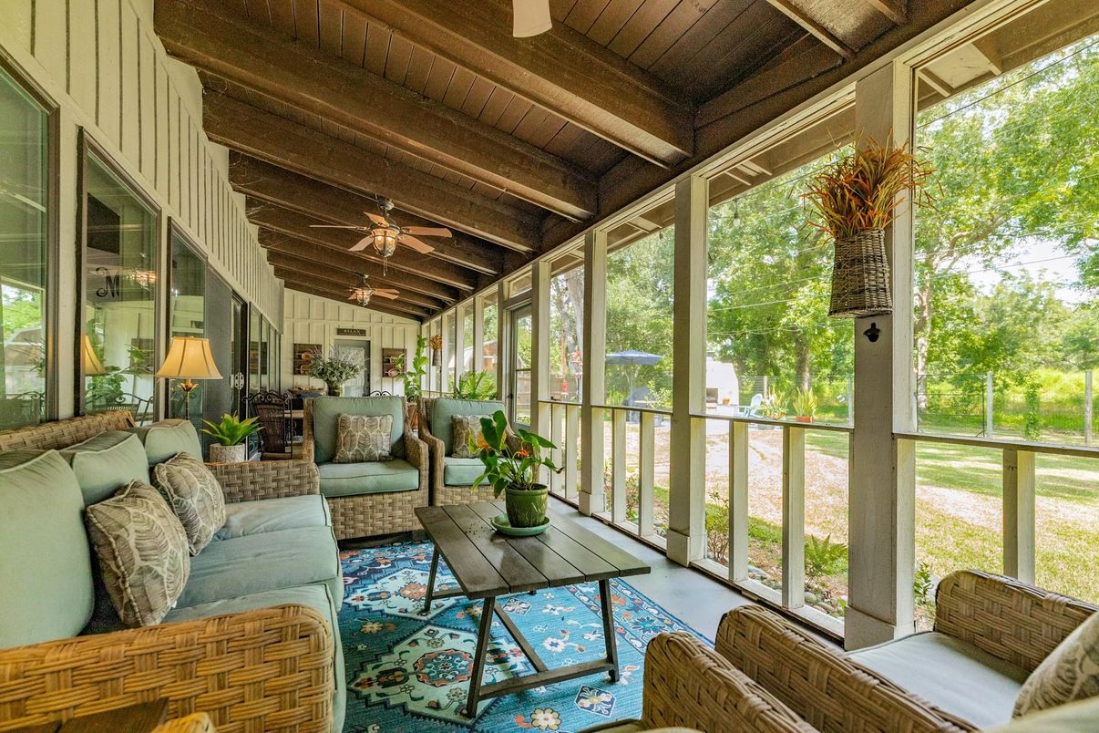 Interior, Living room, Sun Room, Wooden Beams, Wooden Ceilings