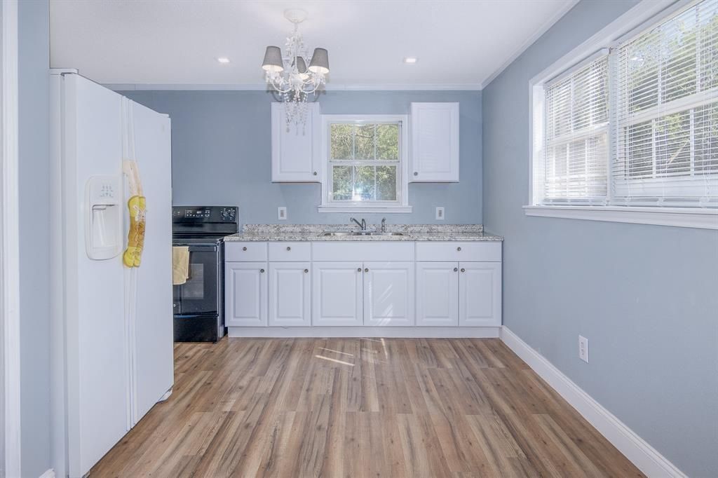 Chandelier, Interior, Kitchen, Recessed Lighting, Wood Texture Flooring
