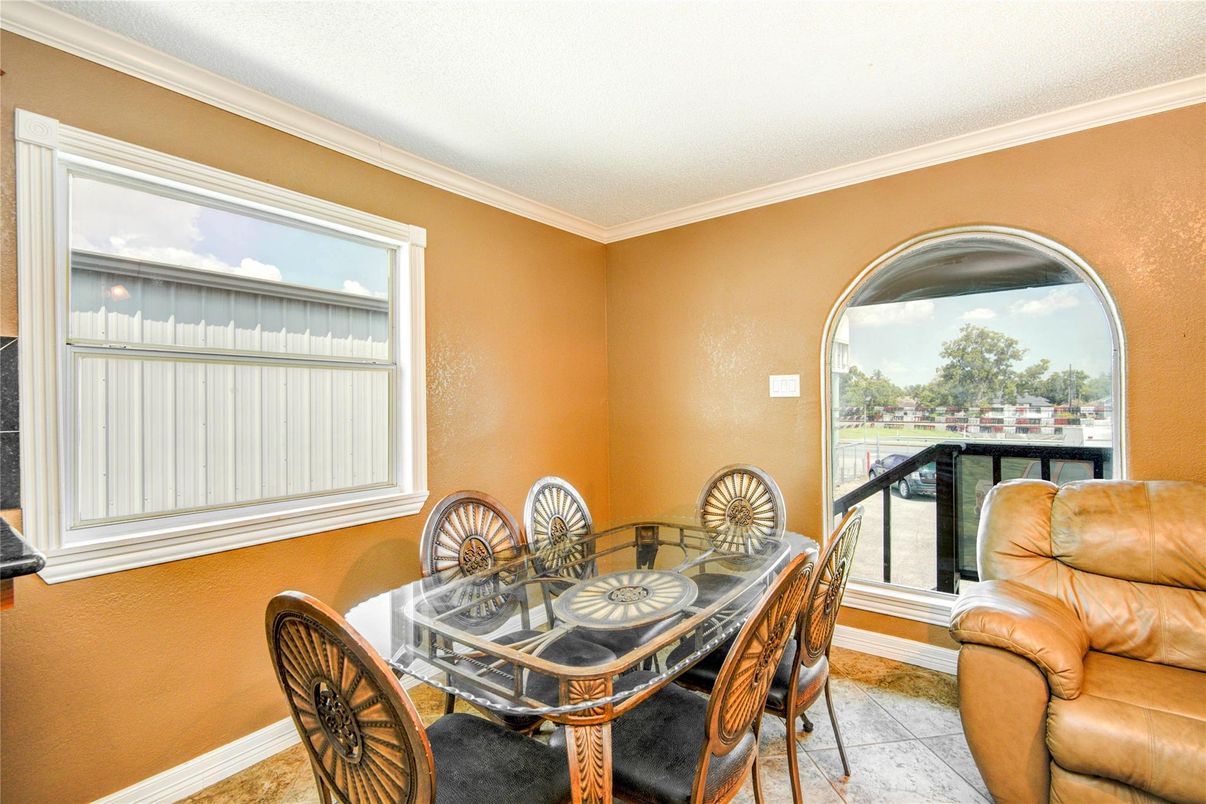 Dining room, Interior