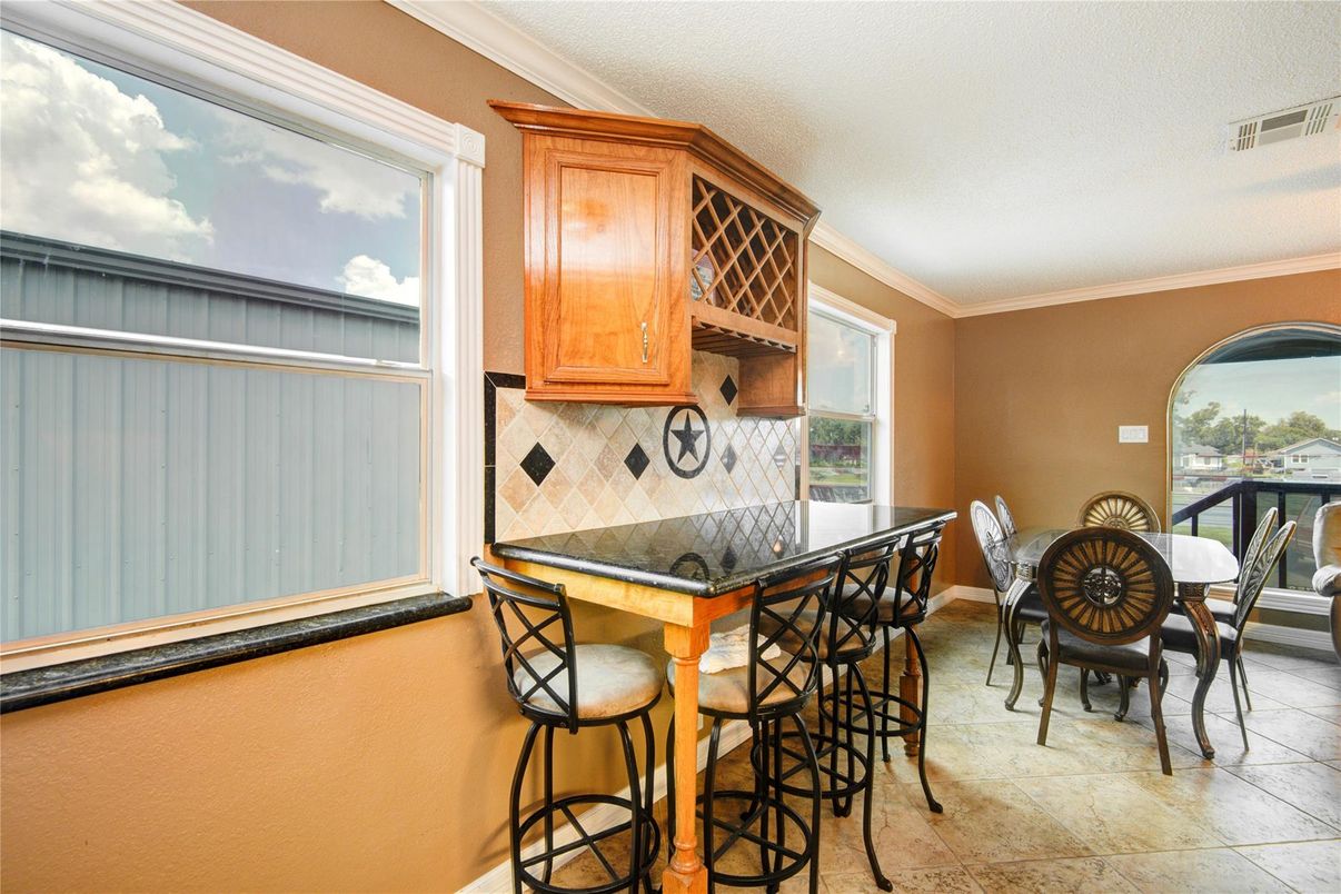 Dining room, Interior