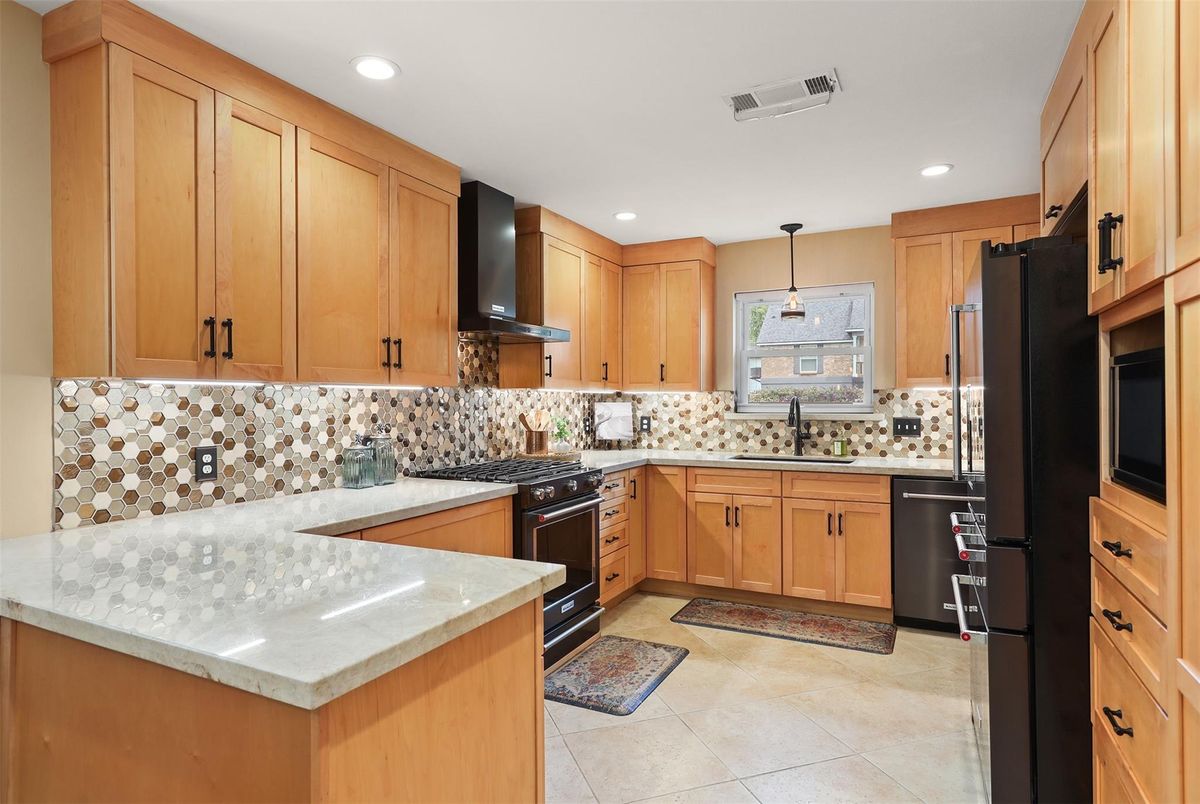 Interior, Kitchen, Pendant Lights, Recessed Lighting