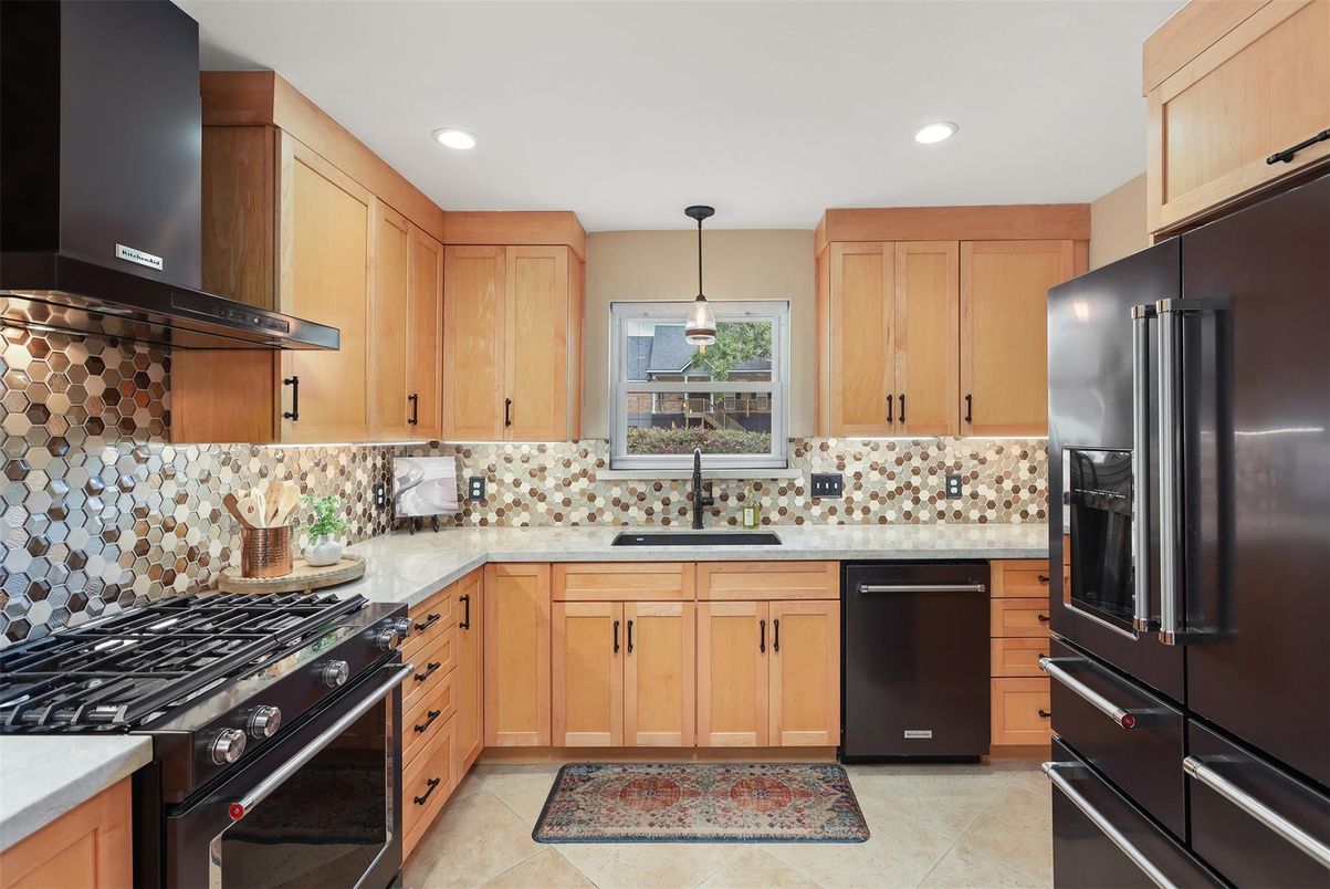 Interior, Kitchen, Pendant Lights, Recessed Lighting