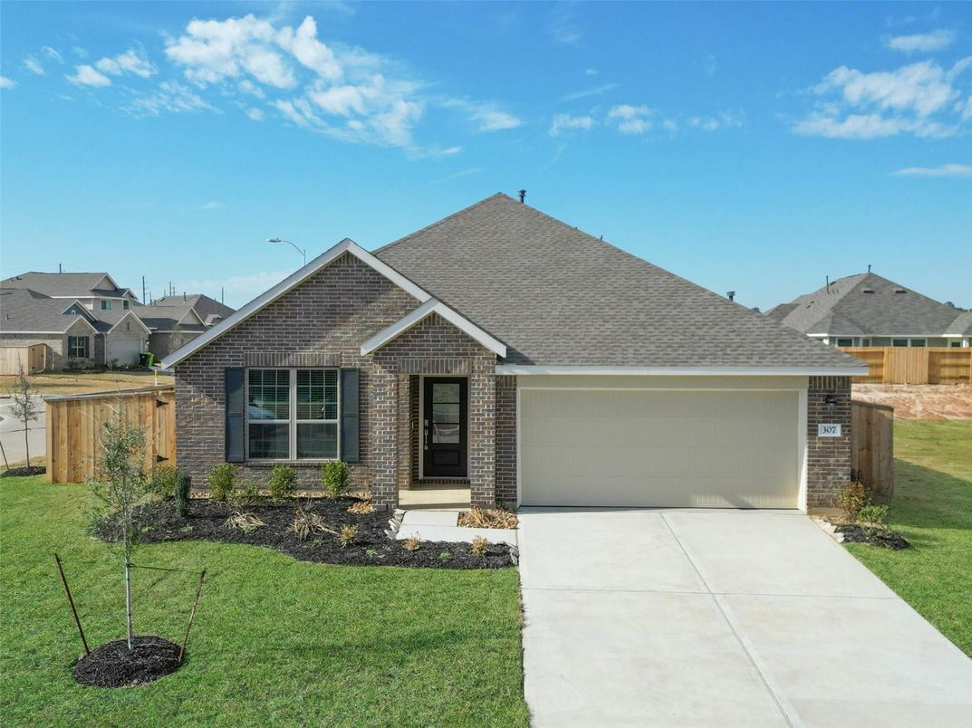 Attached, Exterior, Facade, Brick Facade, Brick Traditional