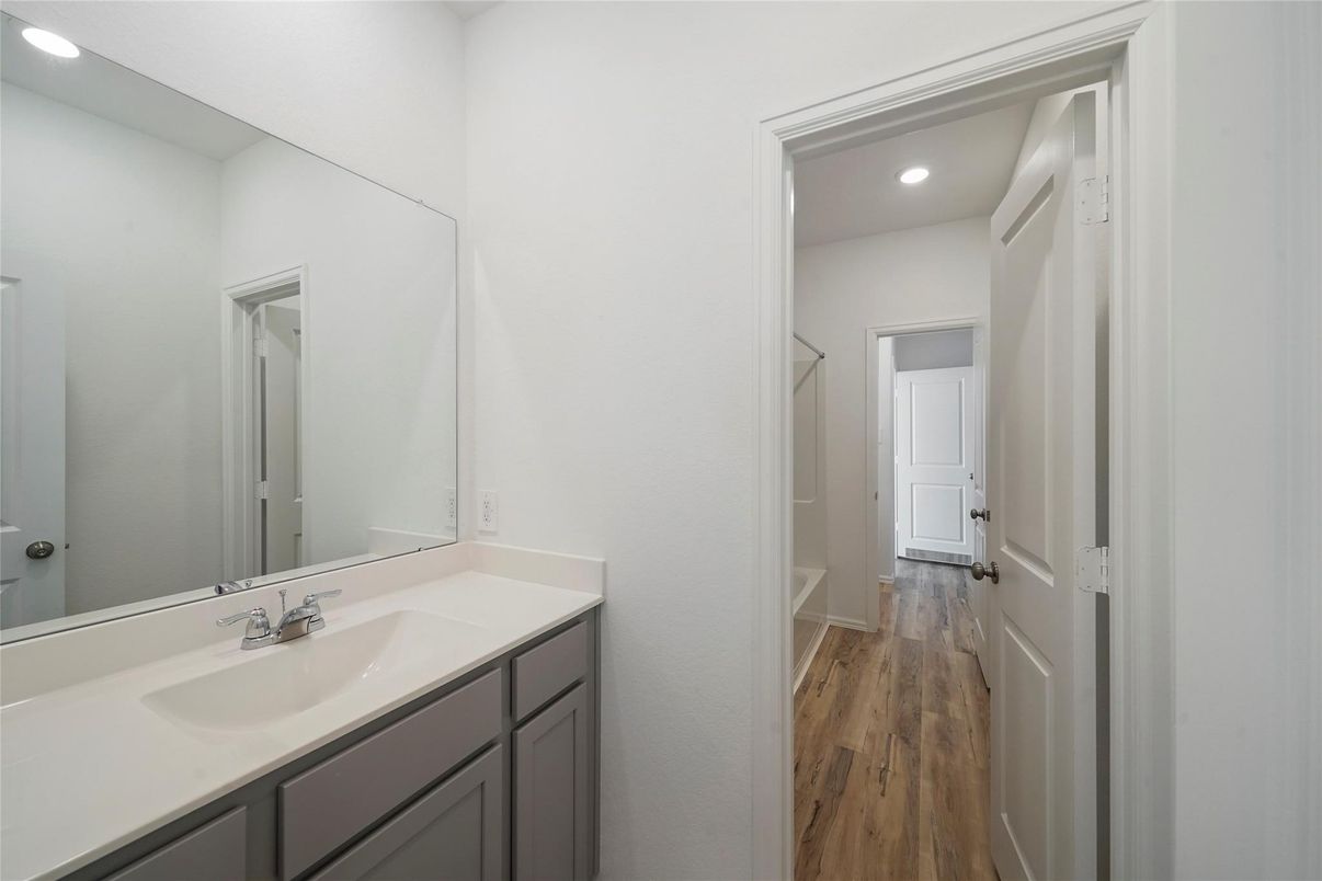 Bathroom, Interior, Recessed Lighting, Wood Texture Flooring