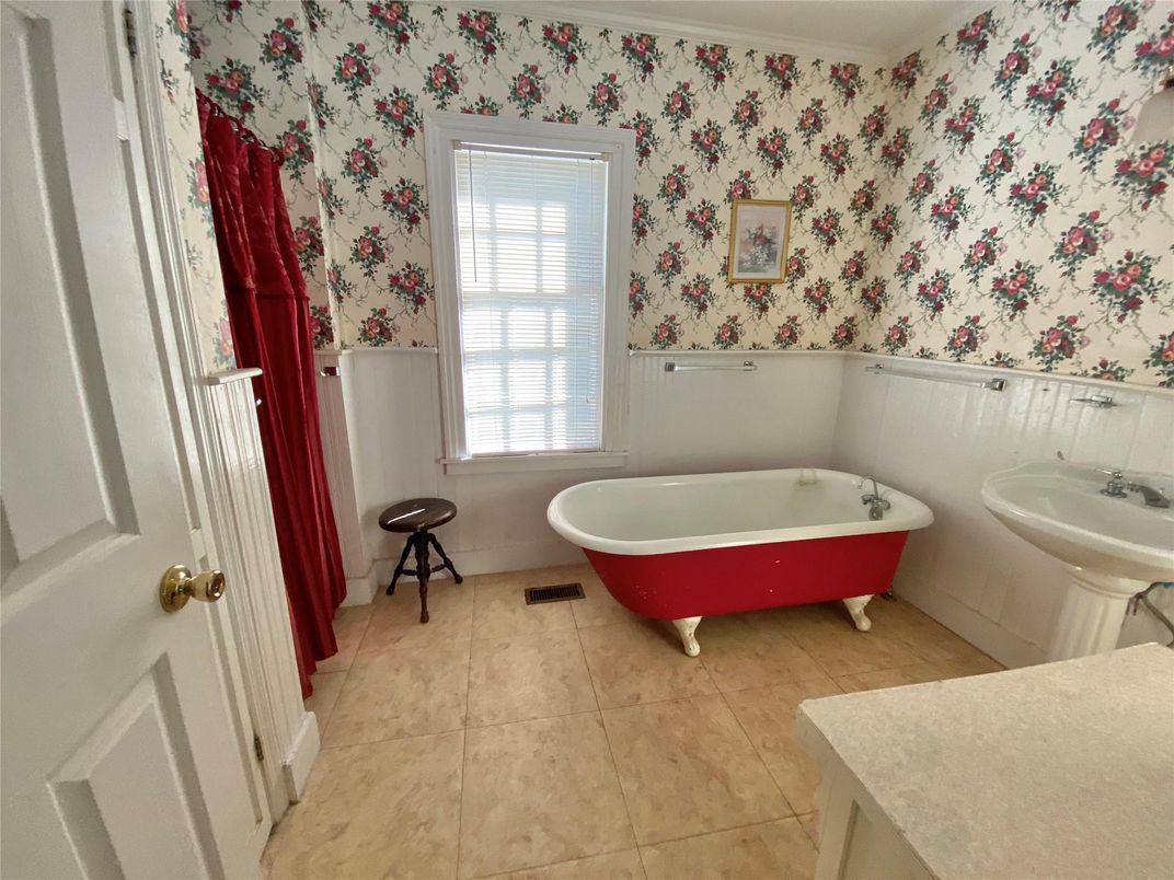 Bathroom, Free Standing Baths, Interior