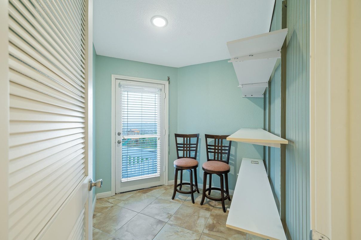 Interior, Recessed Lighting, Water