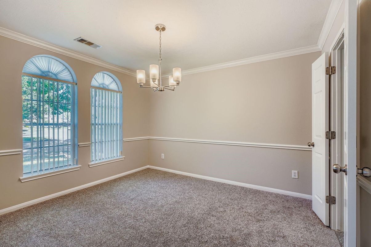 Chandelier, Empty room, Interior