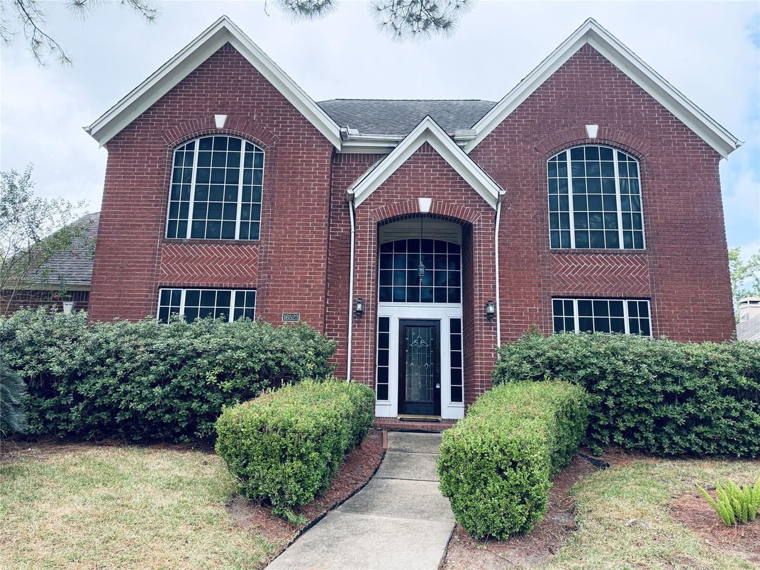 Exterior, Facade, Brick Facade, Brick Traditional