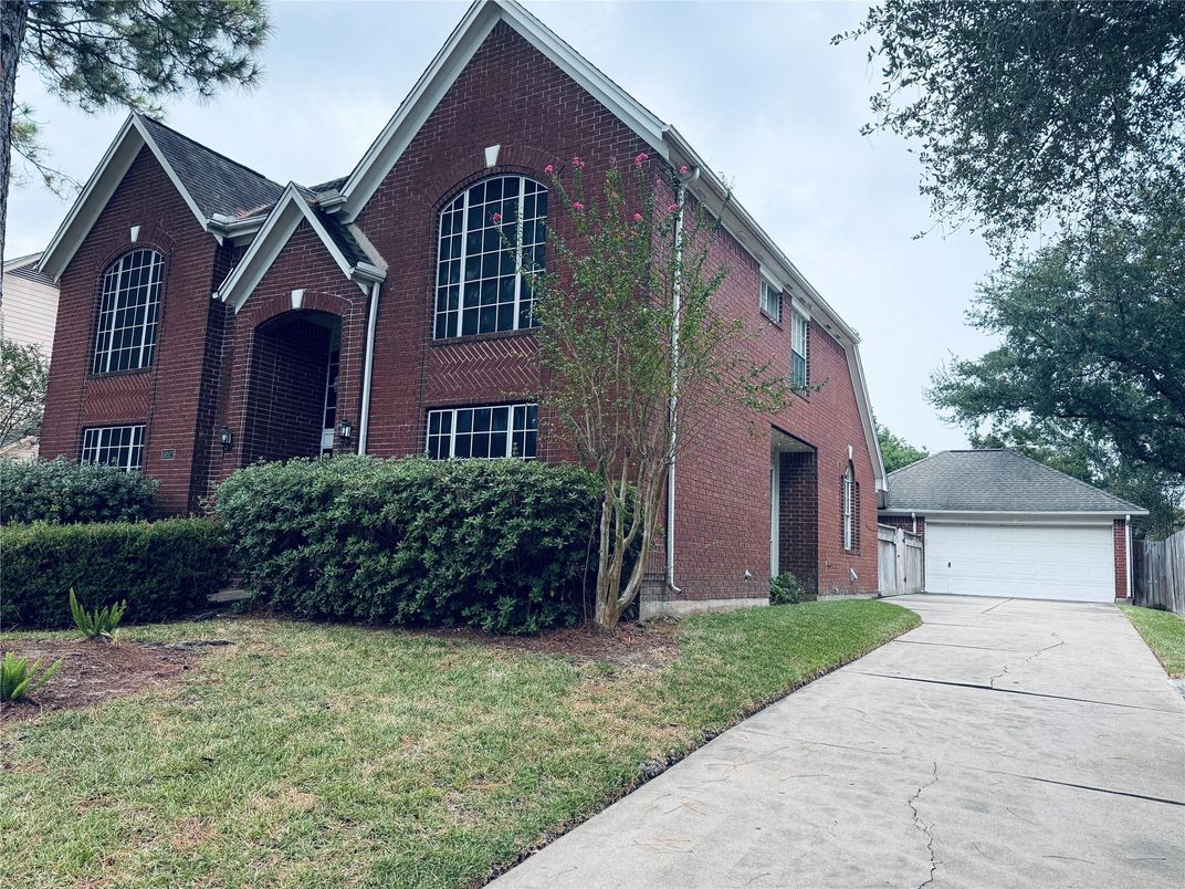 Detached Garage, Exterior, Facade, Brick Facade, Brick Traditional
