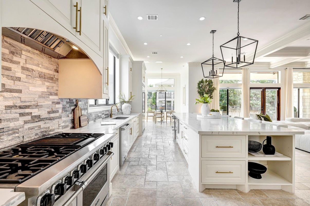 Interior, Kitchen, Pendant Lights, Recessed Lighting, Stainless Steel Appliances