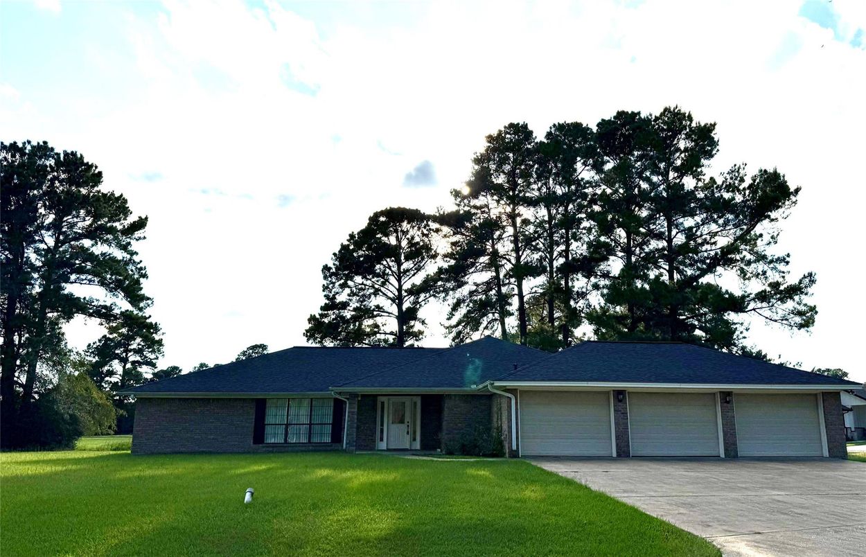 Attached, Backyard, Exterior, Facade, Ranch