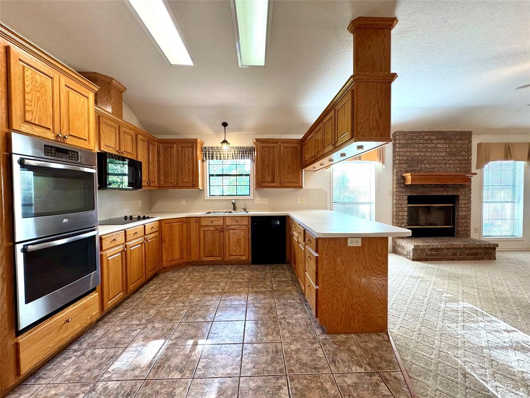 Fireplace, Interior, Kitchen, Pendant Lights, Stone Walls