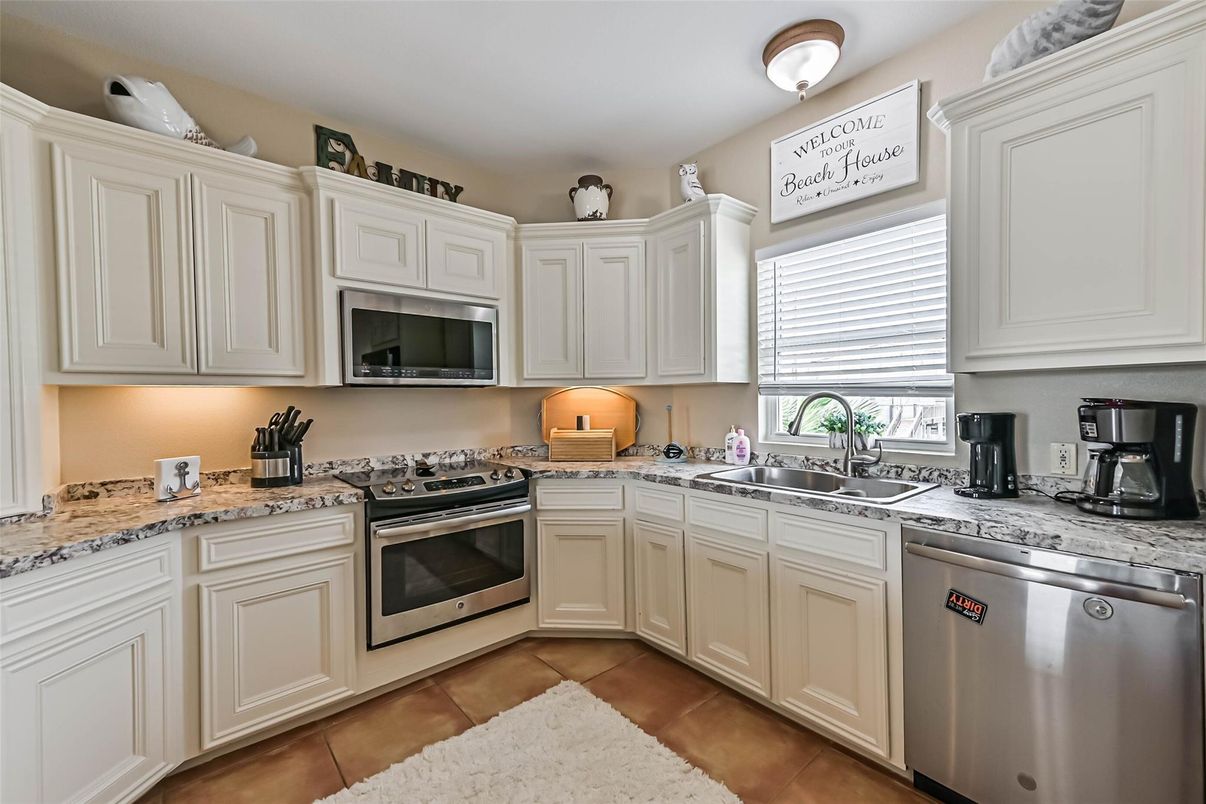 Interior, Kitchen, Stainless Steel Appliances