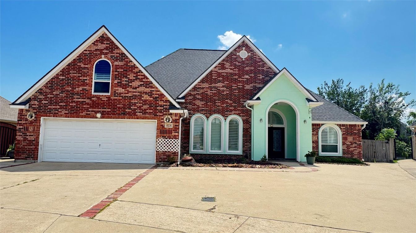 Attached, Exterior, Facade, Brick Facade, Brick Traditional