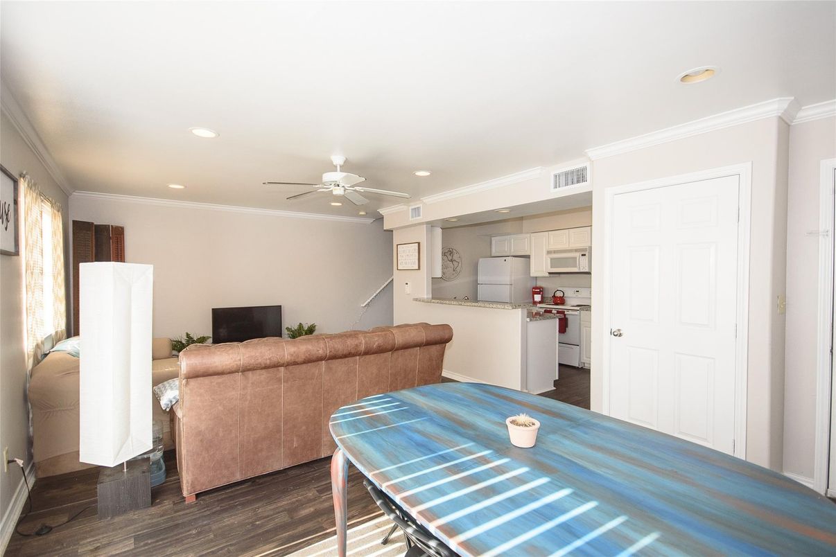 Interior, Kitchen, Recessed Lighting, Wood Texture Flooring