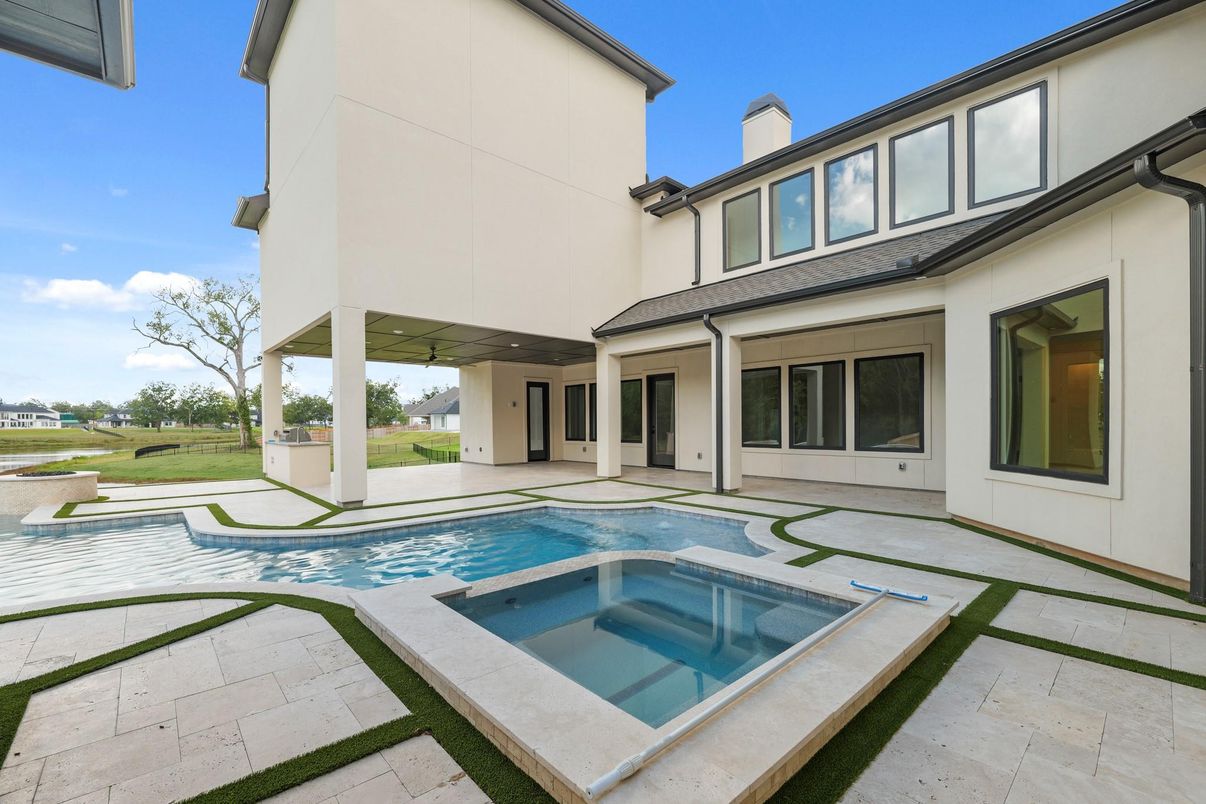 Exterior, Pool