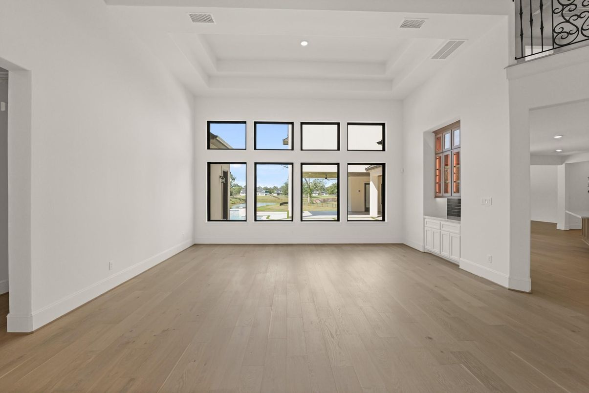 Empty room, Interior, Recessed Lighting, Water, Wood Texture Flooring