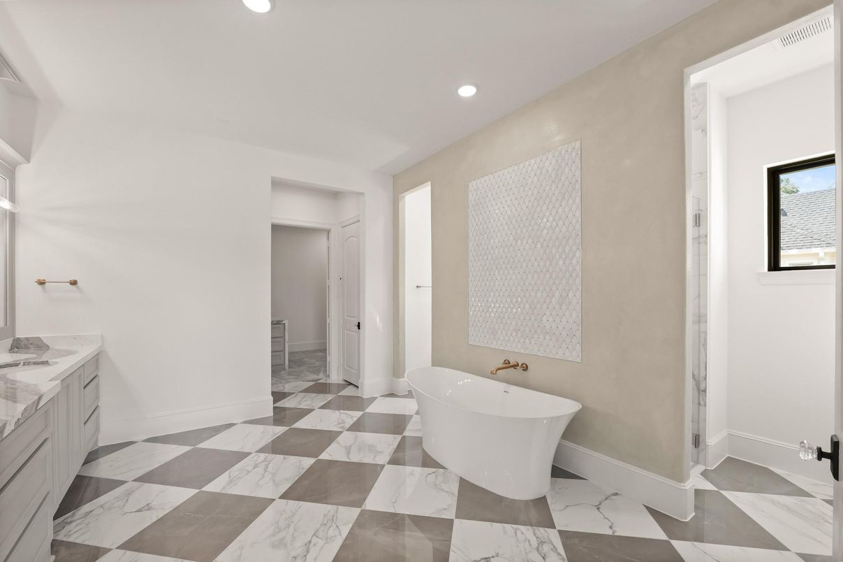 Bathroom, Free Standing Baths, Interior, Marble, Recessed Lighting