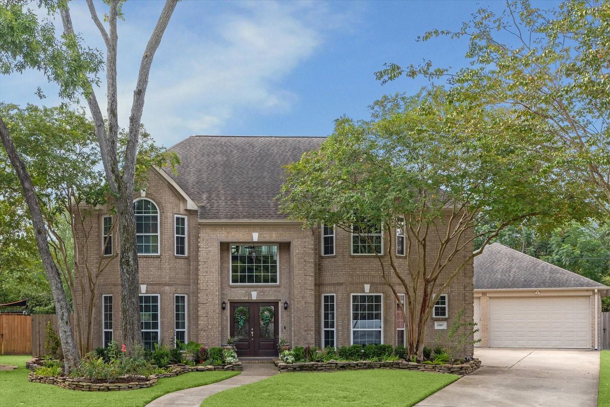 Detached Garage, Exterior, Facade, Brick Facade, French Provincial