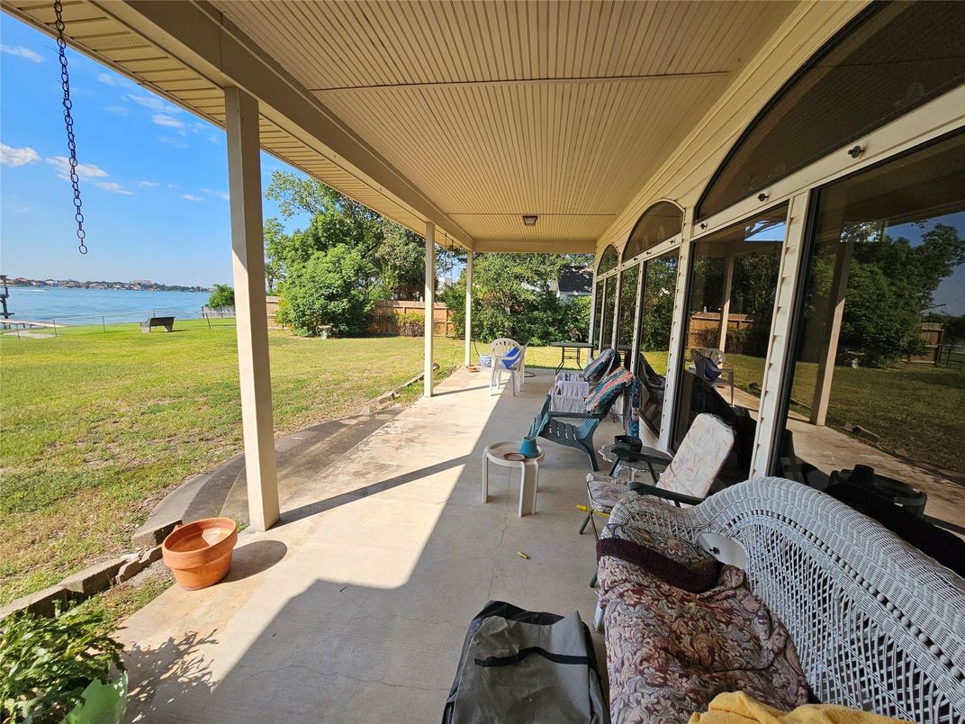Backyard, Exterior, Water