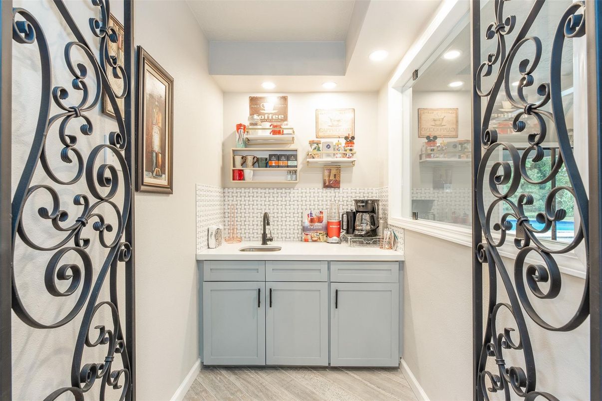 Interior, Recessed Lighting