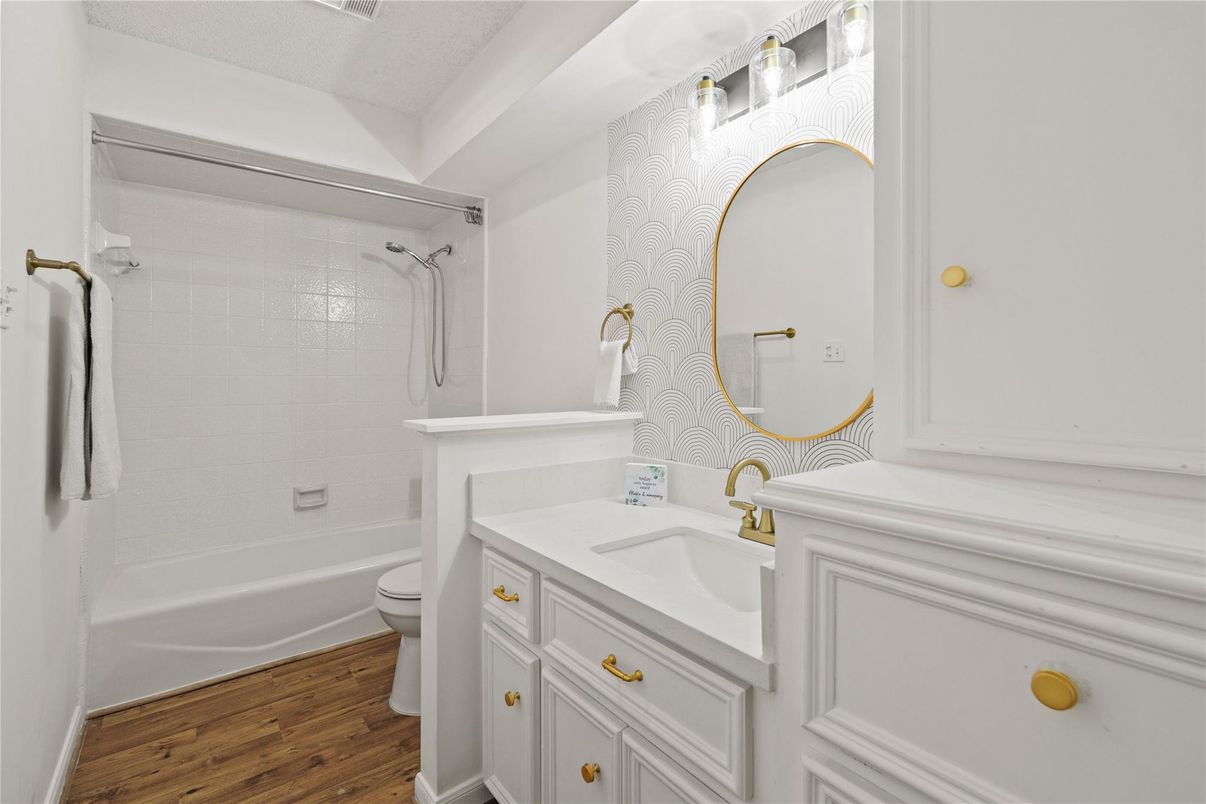 Bathroom, Interior, Wood Texture Flooring