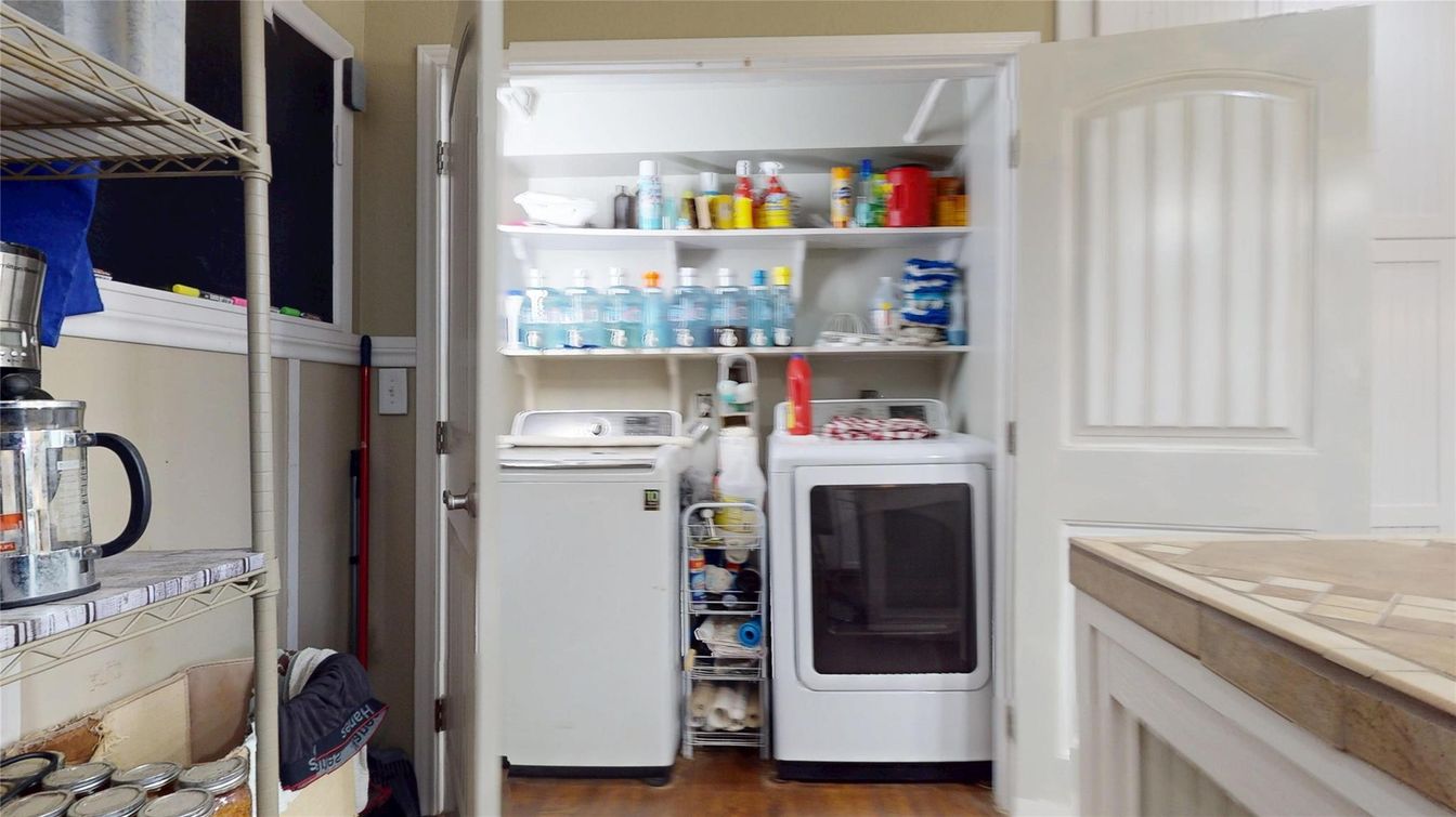 Interior, Utility Closets, Washer