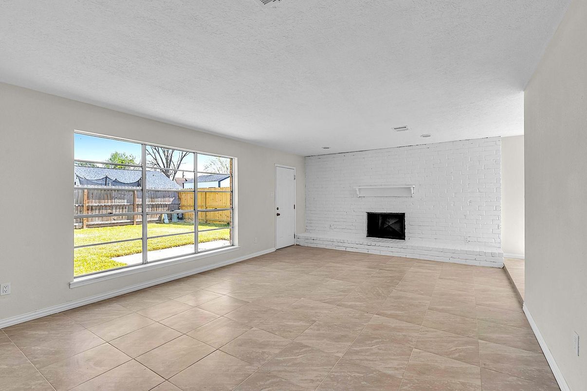 Empty room, Fireplace, Interior, Recessed Lighting