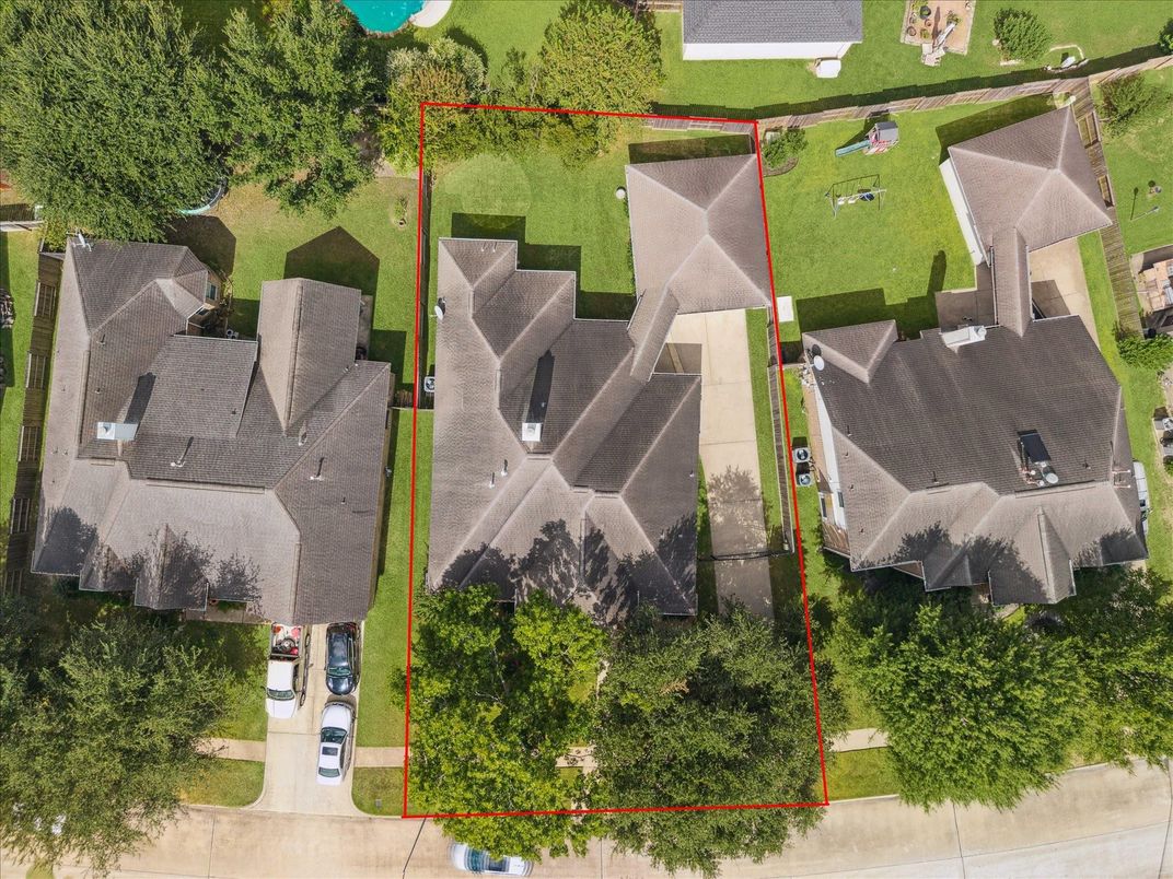 Exterior, Drone