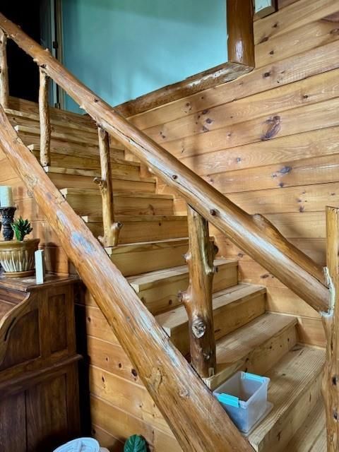 Interior, Wooden Walls