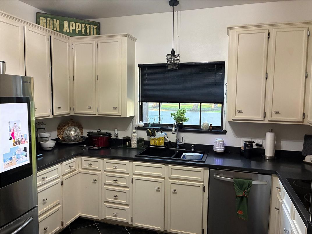 Interior, Kitchen, Pendant Lights, Water